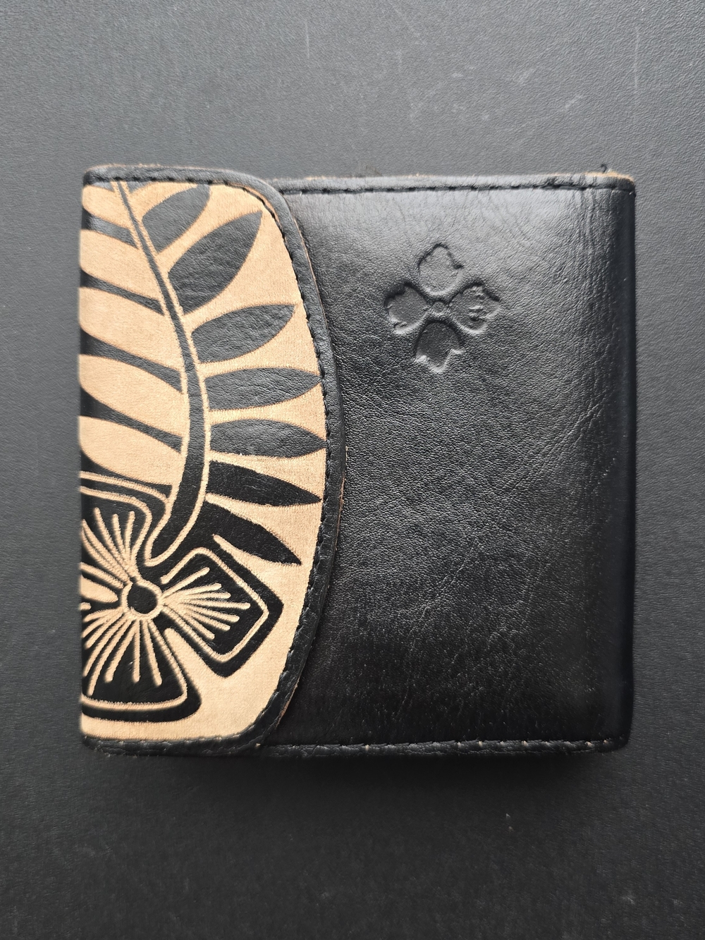 Patricia Nash Cuban Carved Black & Tan "BAKU" Bifold Snap And Kosslovk Wallet